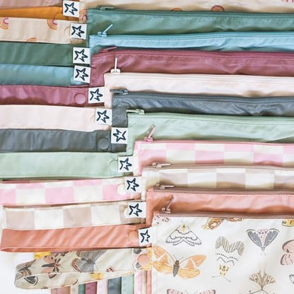Tiny Twinkle Mess Proof Wet Bags | 2-Pack Reusable Waterproof Wet Bags - Image 5