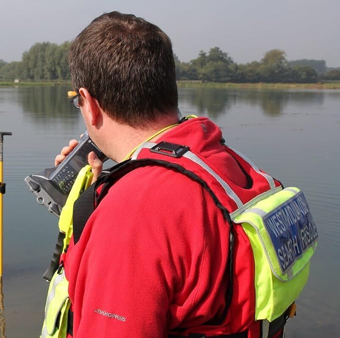 Aquapac - Mini Waterproof VHF Case - VHF Classic - Outdoors & Tough Conditions - Image 7