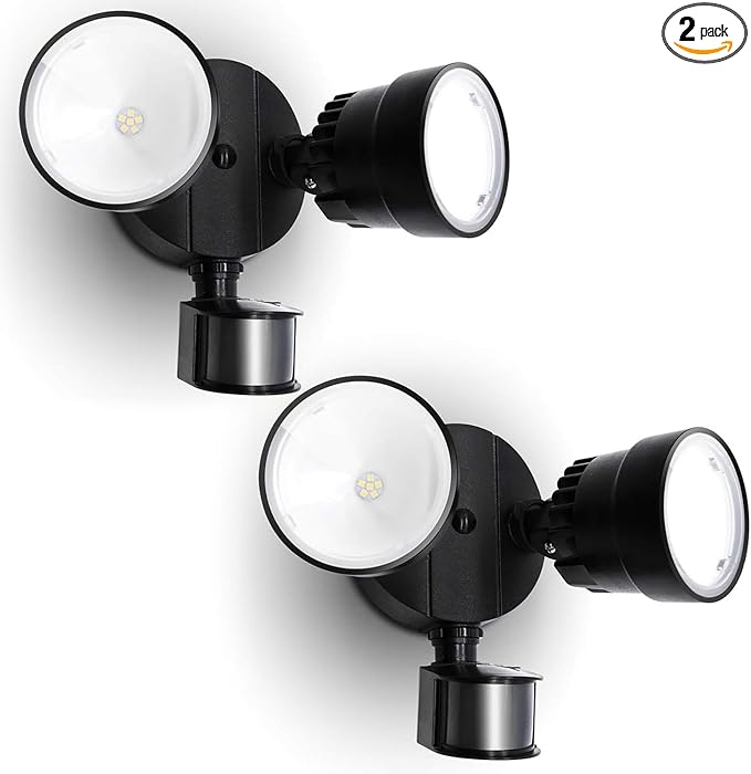 LUTEC Shrimp P6221B-PIR24 2000 Lumen 18 Watt 26 LED Motion Activated Integrated by LUTEC