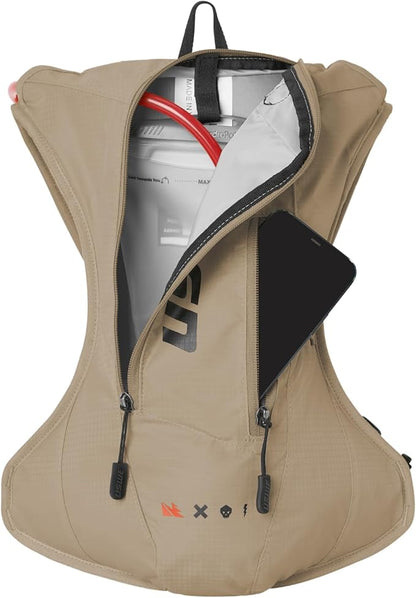 USWE Outlander Moto Hydration Pack, Hiking Hydration Backpack - Image 2