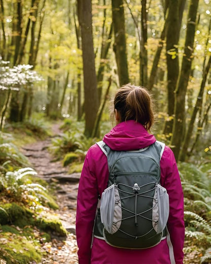 Hydration Backpack with 2L Water Bladder - Image 6