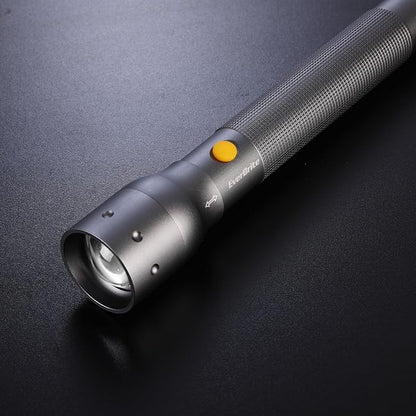 EverBrite Ultra Bright Tactical Flashlight, 900 Lumen Zoomable Adjustable Focus - Image 7